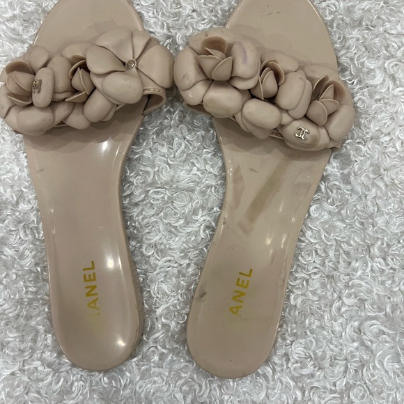 Chanel Camelia Flower PVC Jelly Sandals Light - Picture 2 of 12